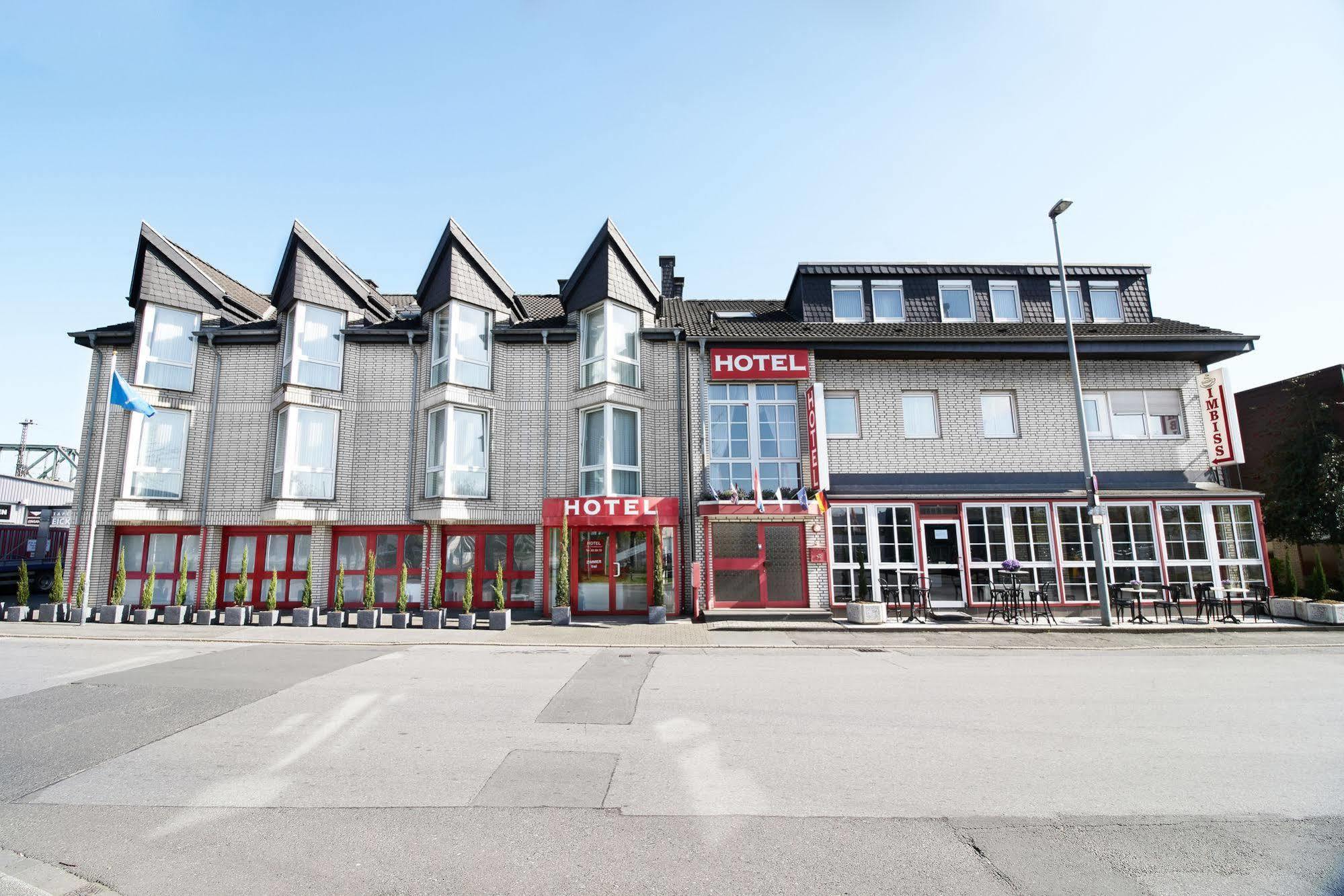 Hotel Zum Eisenhammer Oberhausen  Exterior foto